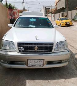 تۆیۆتا کراون